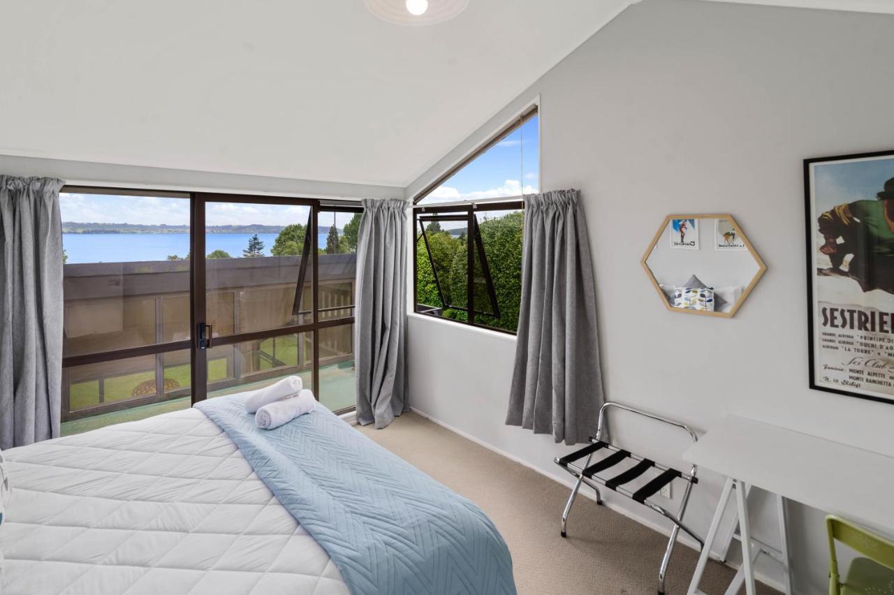 The Bird House - Kawaha Point, Rotorua. Stylish Six Bedroom Home With Space, Views And Relaxed Atmosphere Kültér fotó