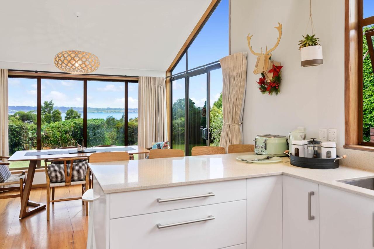 The Bird House - Kawaha Point, Rotorua. Stylish Six Bedroom Home With Space, Views And Relaxed Atmosphere Kültér fotó